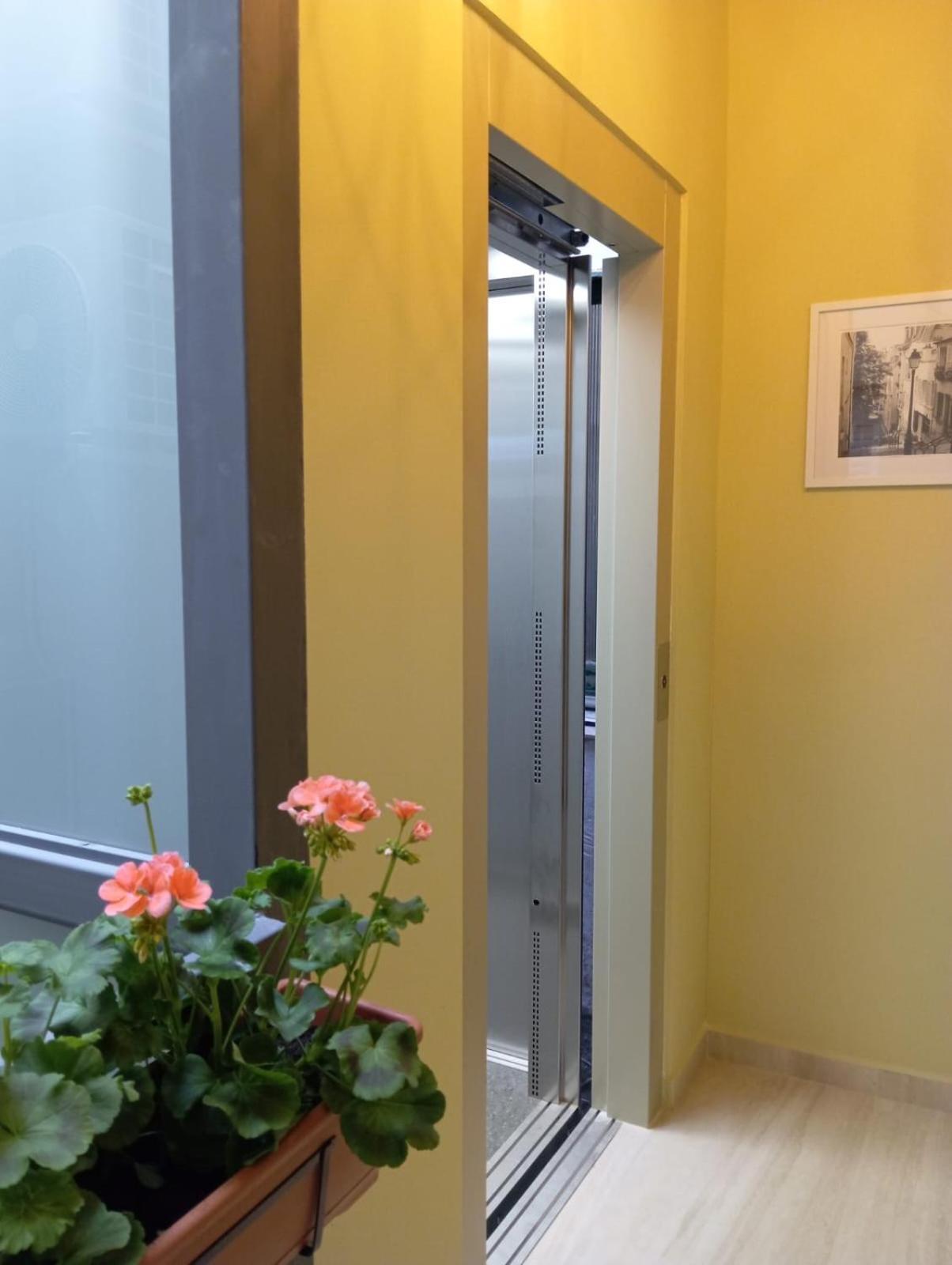 Apartamento Warm Harbor Santa Coloma de Gramenet Exterior foto